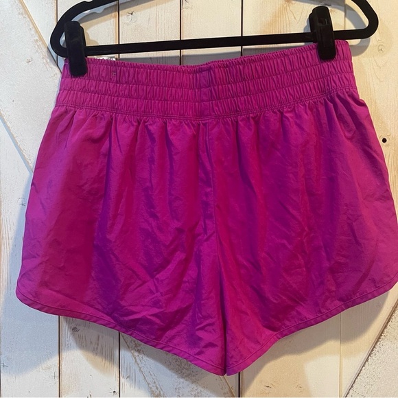 🩷2 PACK! PINK Victoria Secret Active Running Shorts Size L🩷 - Picture 2 of 7